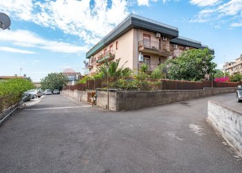 Edificio all\'aperto - Laboratory Via Mizar
 
8, Catania - photo 20