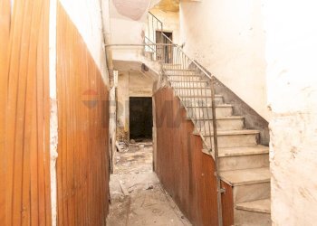 Scale - Casa indipendente Via delle Calcare
 
132, Catania - foto 3