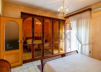 Camera / camera da letto - Quadrilocale Via Santa Caterina
 
122, Acireale - foto 11