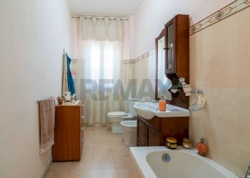 Bagno - Quadrilocale Via Santa Caterina
 
122, Acireale - foto 12