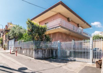 Casa all\'aperto - Quadrilocale Via Santa Caterina
 
122, Acireale - foto 23