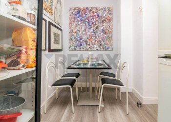 Sala da pranzo - Quadrilocale Via Padova
 
38, Catania - foto 15