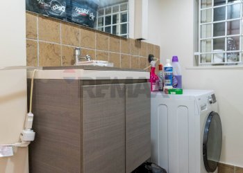 Lavanderia - Quadrilocale Via Del Frantoio
 
19, Catania - foto 9