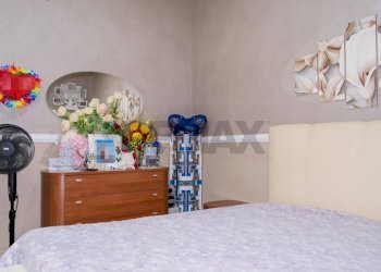 Camera / camera da letto - Quadrilocale Via Del Frantoio
 
19, Catania - foto 18