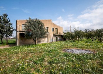 Casa all\'aperto - Villa contrada malcristiano
 
snc, Piazza Armerina - foto 1