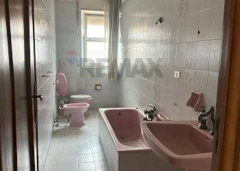 Bagno - Appartamento Viale Principe Amedeo
 
32, Acireale - foto 14