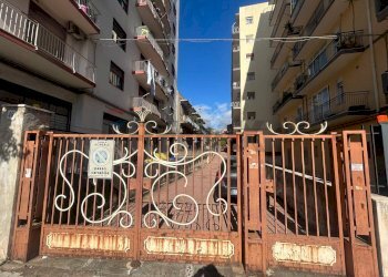 Edificio all\'aperto - Appartamento Viale Principe Amedeo
 
32, Acireale - foto 2