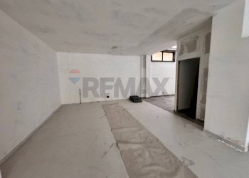 Stanza vuota - Commercial Premises VIA G.MATTEOTTI
343, Misterbianco - photo 1