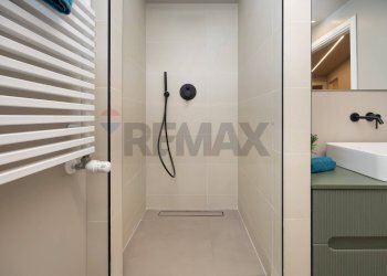 Bagno - Three-room apartment Via Carlo Farini
 
36, Milano - photo 17