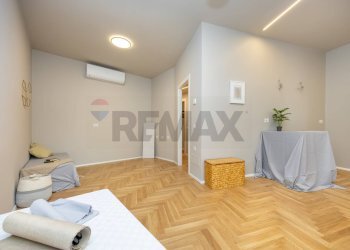 Soggiorno - Three-room apartment Via Carlo Farini
 
36, Milano - photo 23