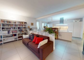 Soggiorno - Apartment Via Giuseppe Giusti
 
28, Rodano - photo 11