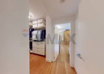 Hall / corridoio - Apartment Via Giuseppe Giusti
 
28, Rodano - photo 17