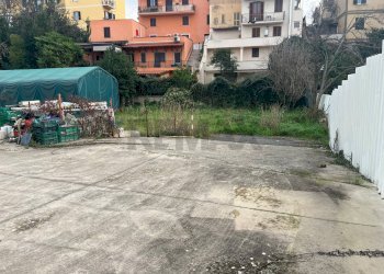 Edificio all\'aperto - Magazzino via cesare lombroso
 
81, Roma - foto 35