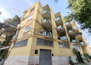 Edificio all\'aperto - Quadrilocale Via Pietro Colletta
 
2, Bari - foto 1