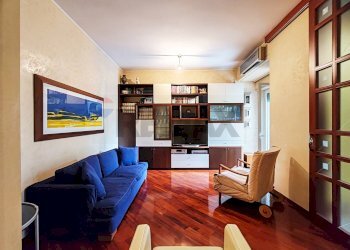 Soggiorno - Quadrilocale Via Pietro Colletta
 
2, Bari - foto 9