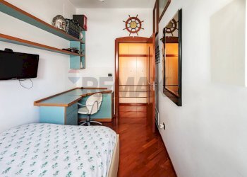 Camera / camera da letto - Quadrilocale Via Pietro Colletta
 
2, Bari - foto 28