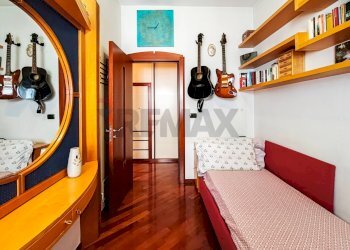 Camera / camera da letto - Quadrilocale Via Pietro Colletta
 
2, Bari - foto 30