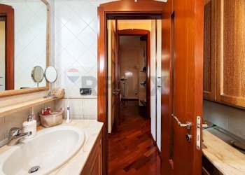 Bagno - Quadrilocale Via Pietro Colletta
 
2, Bari - foto 36