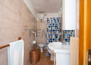 Bagno - Quadrilocale Via Spontini
 
14, Maiolati Spontini - foto 7