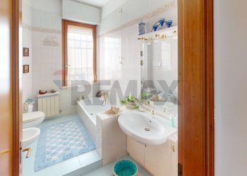 Bagno - Quadrilocale Via Campo Di Marte
 
4/m5, Perugia - foto 22