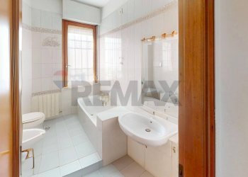 Bagno - Quadrilocale Via Campo Di Marte
 
4/m5, Perugia - foto 23