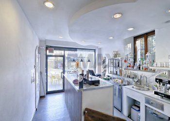 Cucina - Bar Tavola Calda - Fredda Piazza Carabelli
 
3, Usmate Velate - foto 1