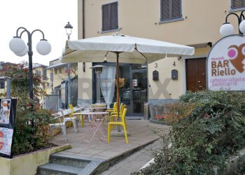 Casa all\'aperto - Bar Tavola Calda - Fredda Piazza Carabelli
 
3, Usmate Velate - foto 24