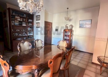 Sala da pranzo - Appartamento via fiume
 
33, Catania - foto 3