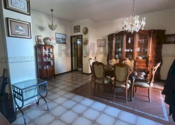 Sala da pranzo - Appartamento via fiume
 
33, Catania - foto 5