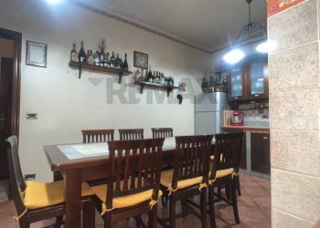 Sala da pranzo - Appartamento via fiume
 
33, Catania - foto 7