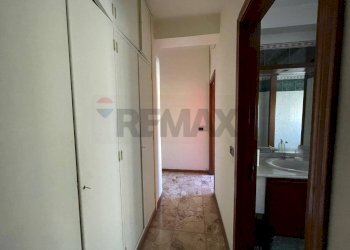 Hall / corridoio - Appartamento via: Battisti Grassi
 
15, Catania - foto 23