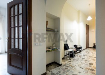 Hall / corridoio - Appartamento Viale Vittorio Veneto
 
151, Catania - foto 10