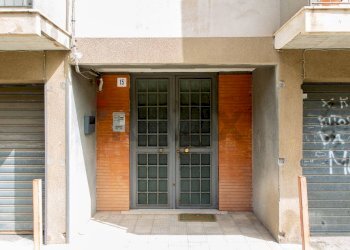 Edificio all\'aperto - Quadrilocale VIA RACCUGLIA
 
15, Catania - foto 3