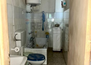 Bagno - Quadrilocale VIA RACCUGLIA
 
15, Catania - foto 13