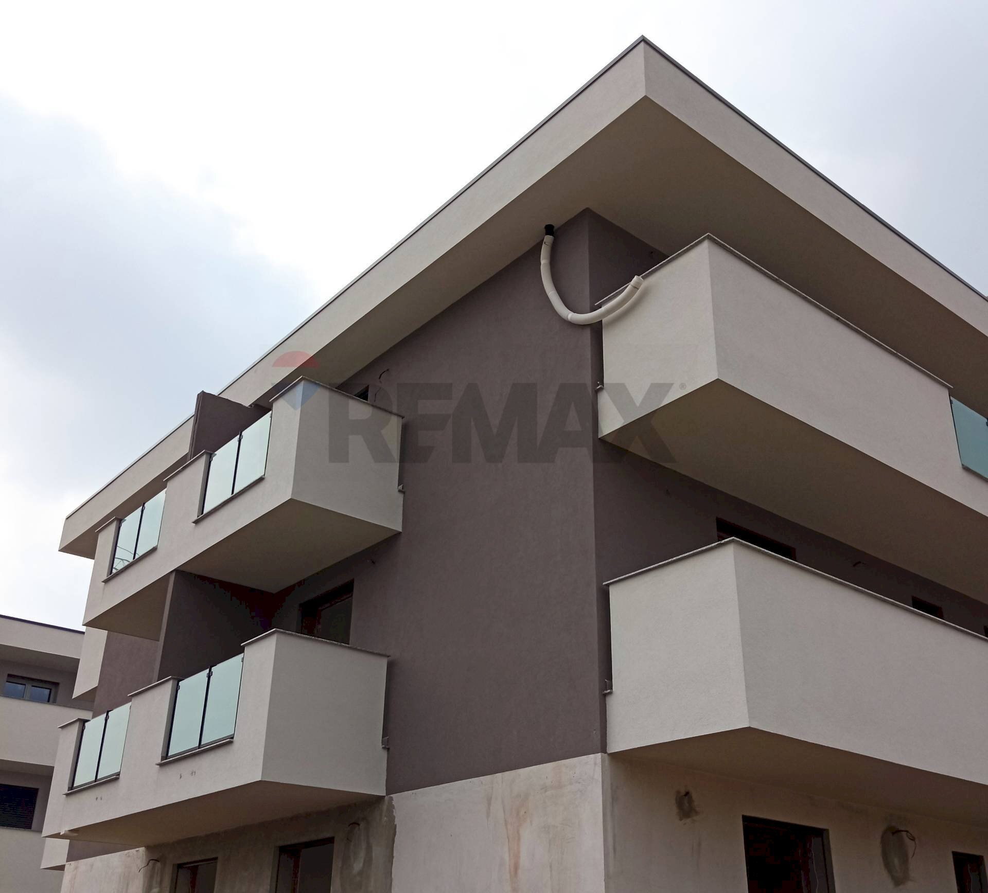 Edificio all\'aperto - Three-room apartment Via Giacomo Puccini
 
20, Lainate - photo 3