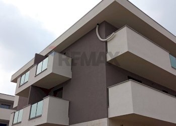 Edificio all\'aperto - Appartamento Via Giacomo Puccini
 
20, Lainate - foto 3