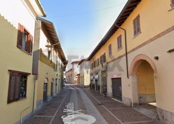 Edificio all\'aperto - Commercial Premises Via Mattei
 
11/13, Arese - photo 3