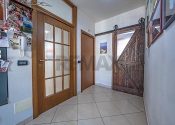 Hall / corridoio - Casa semi indipendente Via Statale
 
103, Terre del Reno - foto 13