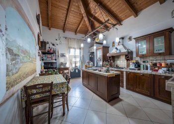 Cucina - Casa semi indipendente Via Statale
 
103, Terre del Reno - foto 14