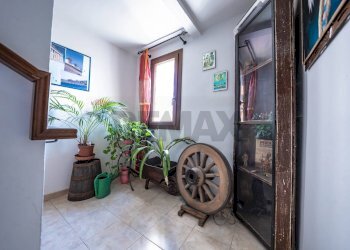 Hall / corridoio - Casa semi indipendente Via Statale
 
103, Terre del Reno - foto 22