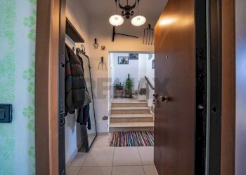 Hall / corridoio - Casa semi indipendente Via Statale
 
103, Terre del Reno - foto 25