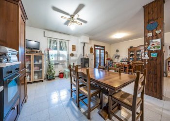 Sala da pranzo - Casa semi indipendente Via Statale
 
103, Terre del Reno - foto 29