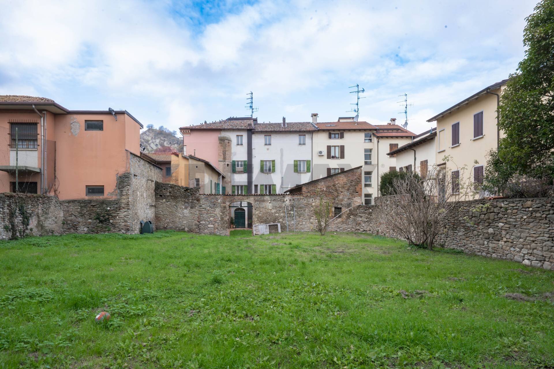 Edificio all\'aperto - Appartamento Via roma
 
53, Borgo Tossignano - foto 3