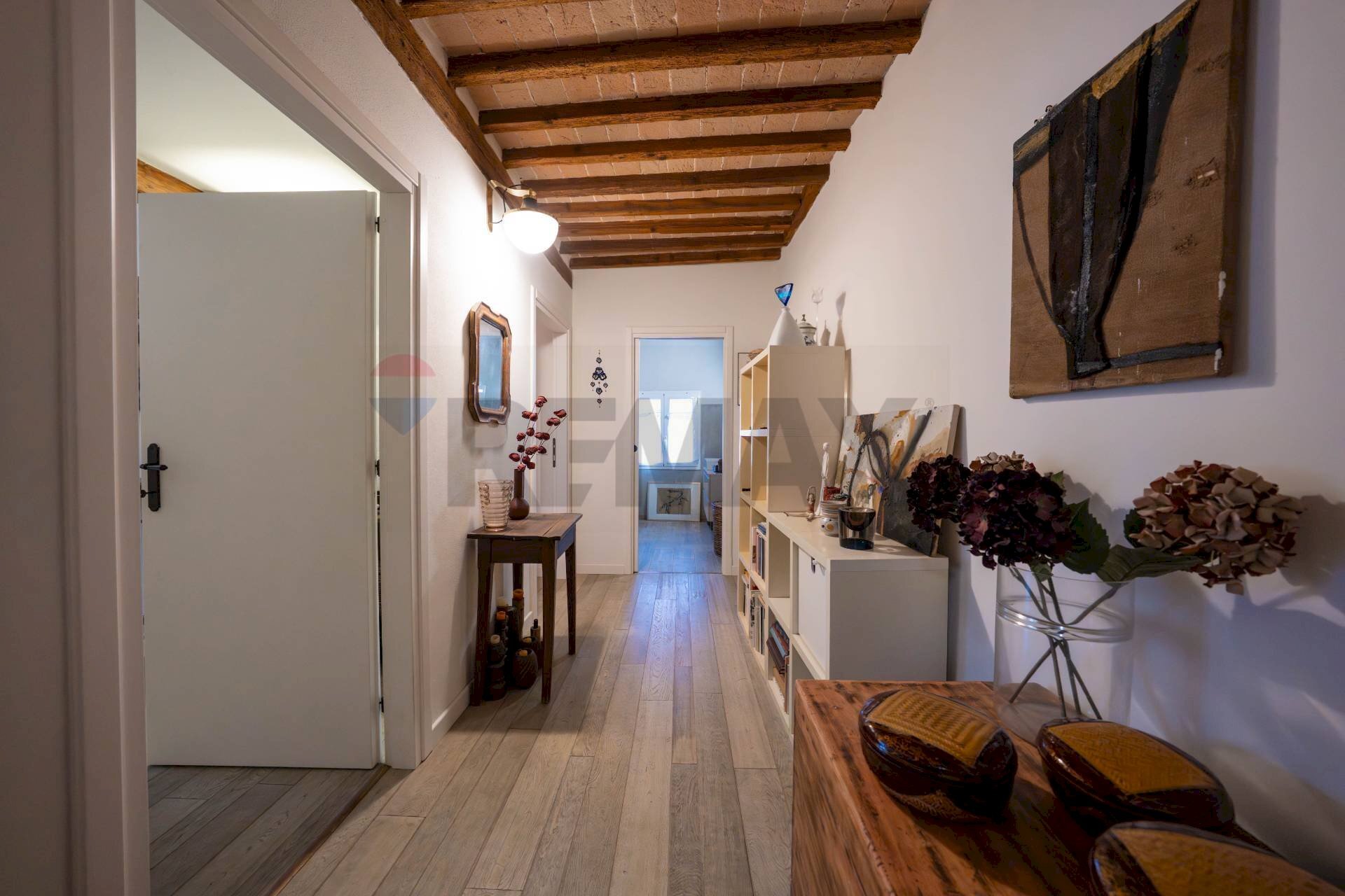 Hall / corridoio - Appartamento Via Roma
 
53, Borgo Tossignano - foto 2