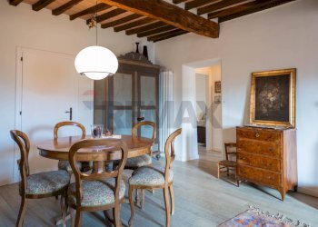 Sala da pranzo - Appartamento Via Roma
 
53, Borgo Tossignano - foto 36