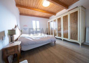 Camera / camera da letto - Appartamento Via Roma
 
53, Borgo Tossignano - foto 41