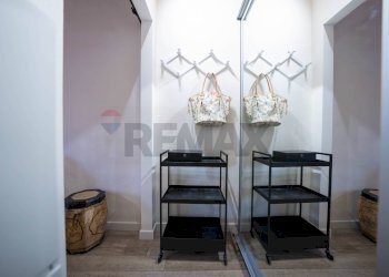 Sala da pranzo - Appartamento Via Roma
 
53, Borgo Tossignano - foto 46