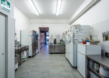 Cucina - Attività Commerciale Via Martiri della Libertà
 
1, Portomaggiore - foto 9