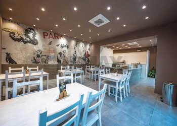 Sala da pranzo - Attività Commerciale Via Martiri della Libertà
 
1, Portomaggiore - foto 13