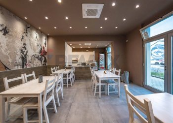 Sala da pranzo - Attività Commerciale Via Martiri della Libertà
 
1, Portomaggiore - foto 16